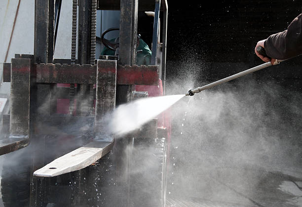 Best Parking Lot and Garage Cleaning  in Hidalgo, TX